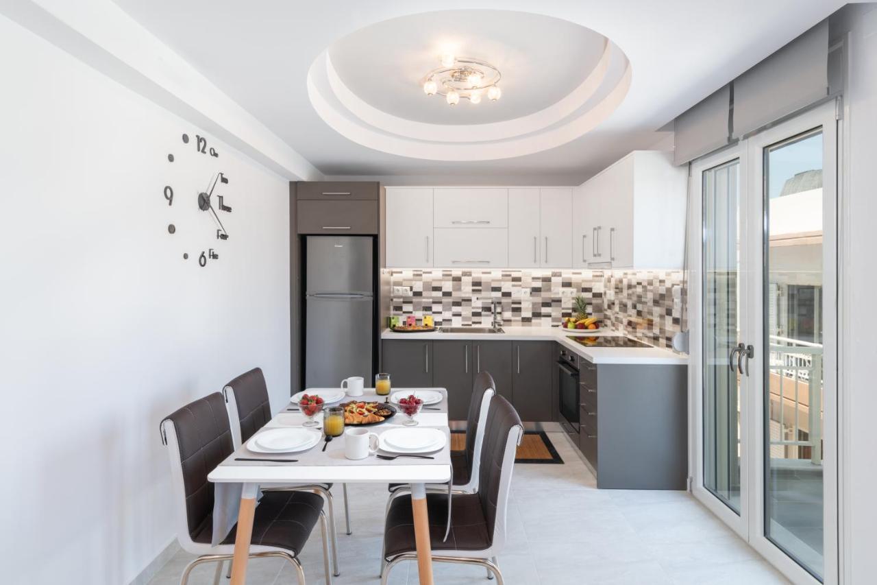 Elisavet Apartment Heraklion  Bagian luar foto